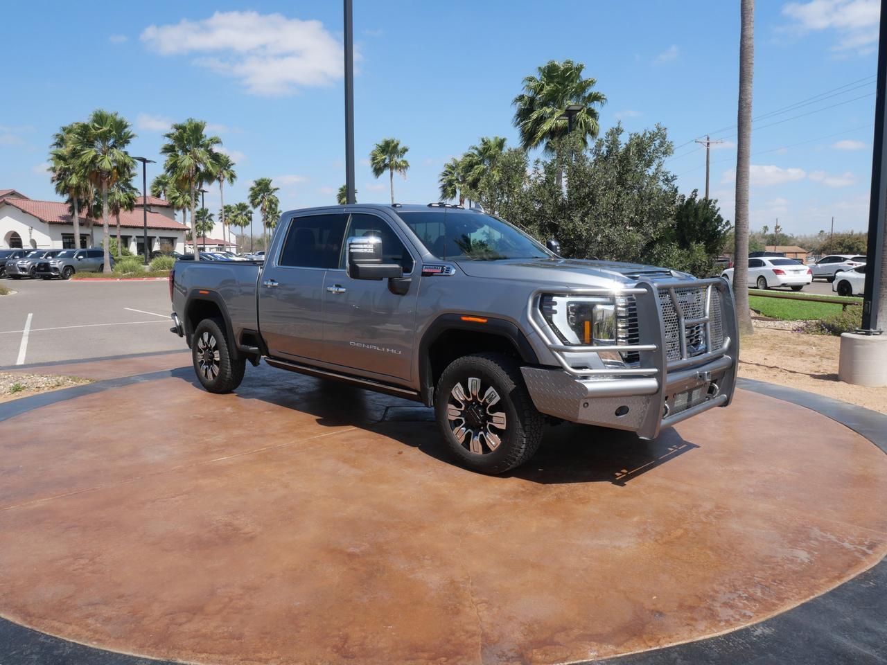 2025 GMC Sierra 2500HD Denali