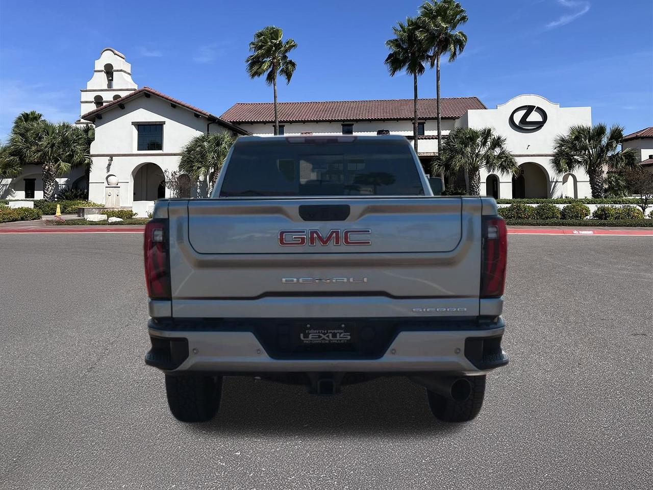 2025 GMC Sierra 2500HD Denali