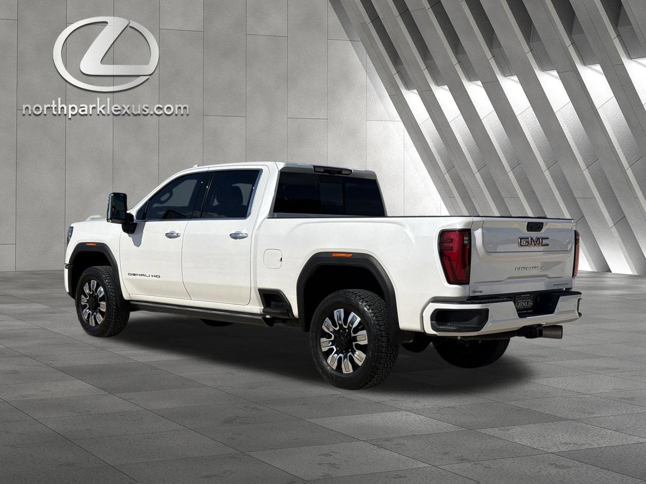2025 GMC Sierra 2500HD Denali