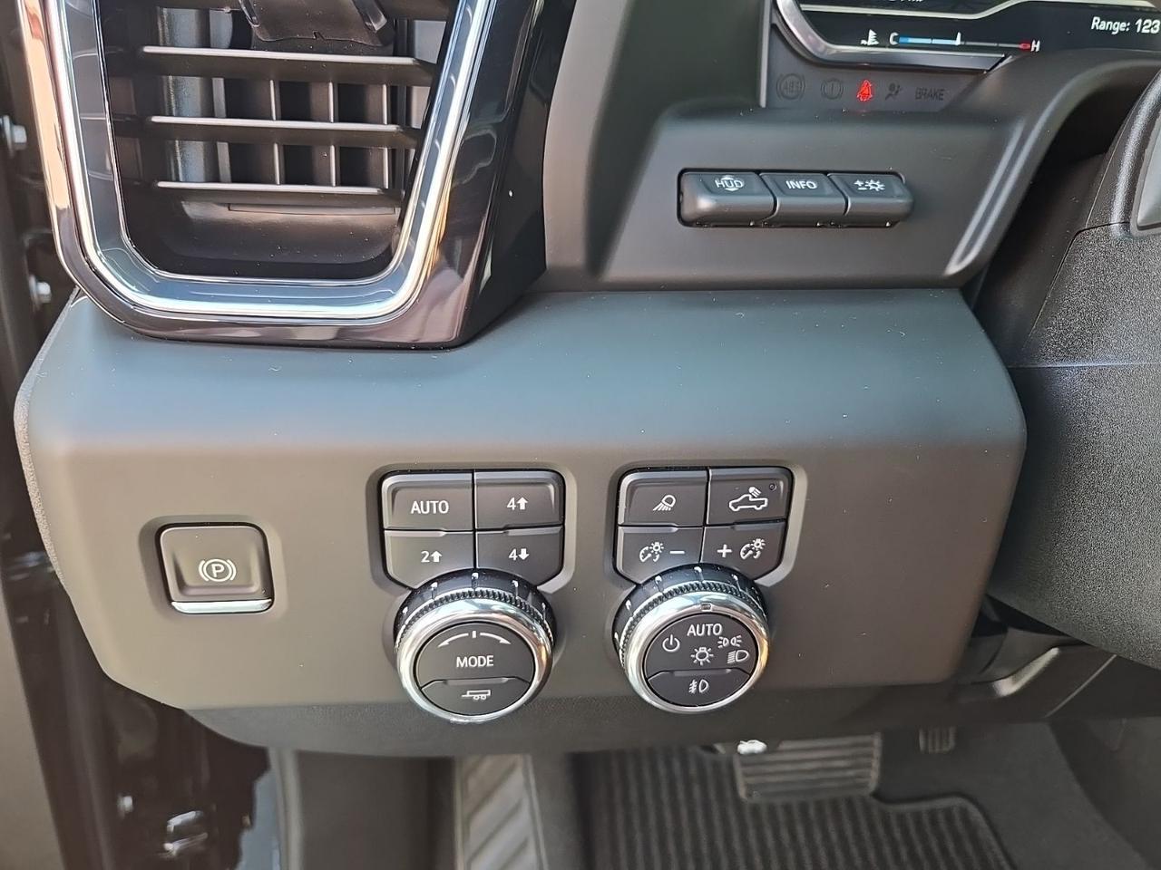 2025 GMC Sierra 2500HD Denali Ultimate Fredericksburg VA