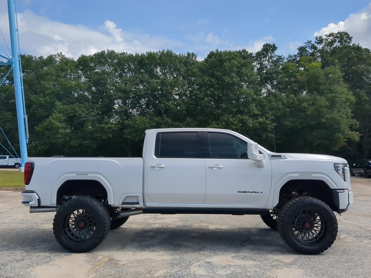2025 GMC Sierra 2500HD Denali Winder GA