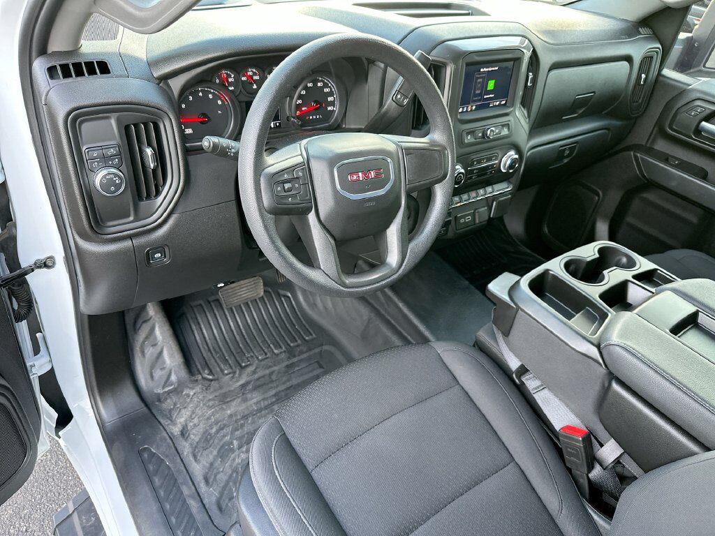 2025 GMC Sierra 2500HD Pro