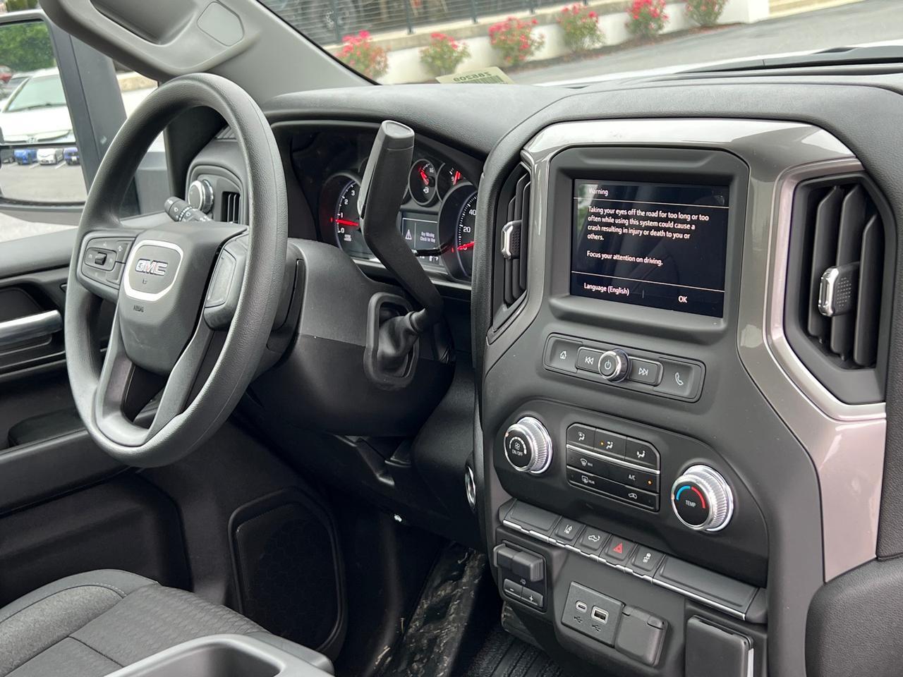 2025 GMC Sierra 2500HD Pro Hagerstown MD