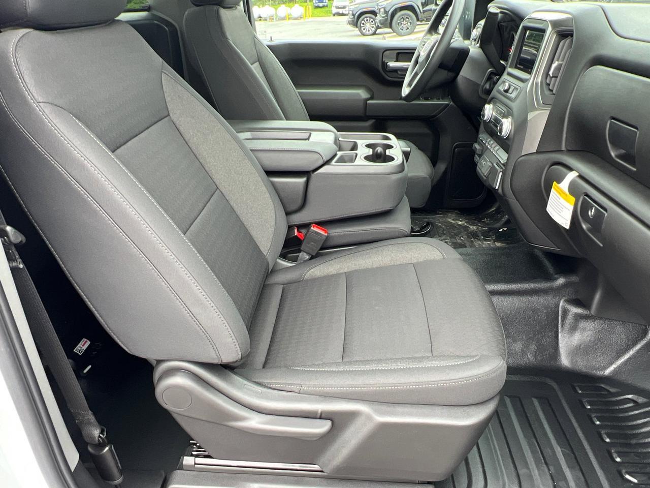 2025 GMC Sierra 2500HD Pro Hagerstown MD