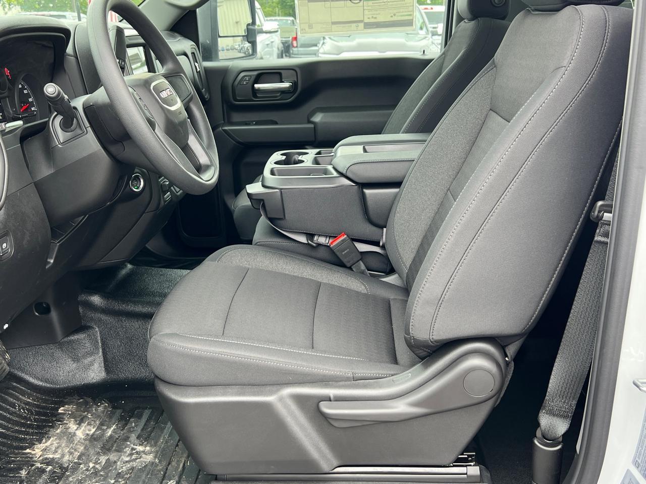 2025 GMC Sierra 2500HD Pro Hagerstown MD