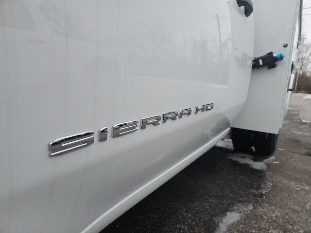 2025 GMC Sierra 3500 HD Chassis Cab Pro Carbondale IL