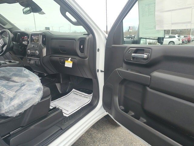 2025 GMC Sierra 3500 HD Chassis Cab Pro Carbondale IL