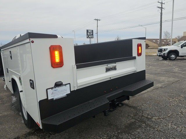2025 GMC Sierra 3500 HD Chassis Cab Pro Carbondale IL