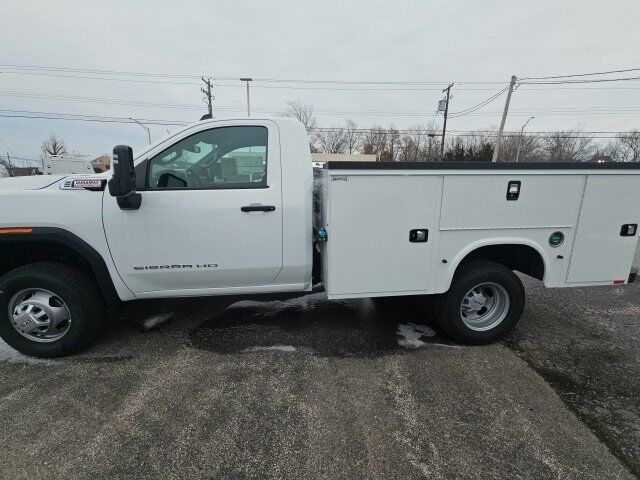 2025 GMC Sierra 3500 HD Chassis Cab Pro Carbondale IL