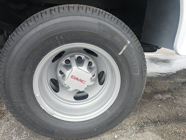 2025 GMC Sierra 3500 HD Chassis Cab Pro Carbondale IL