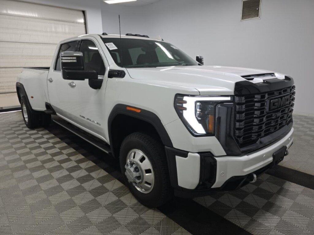 2025 GMC Sierra 3500HD Fond du Lac WI