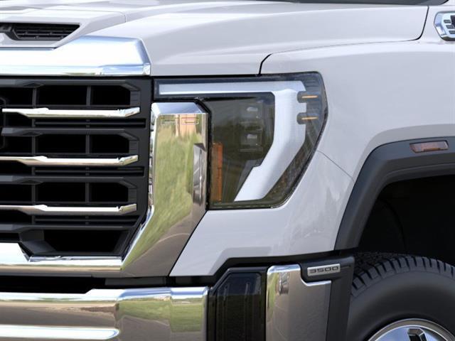 2025 GMC Sierra 3500HD 4WD Crew Cab Long Bed SLE Seaside CA