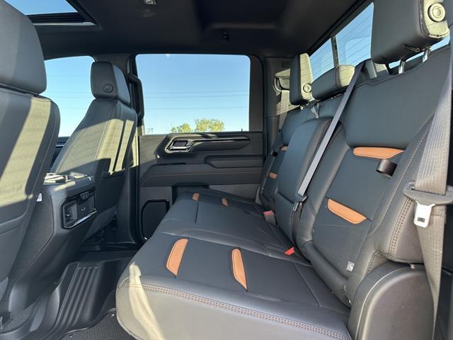 2025 GMC Sierra 3500HD 4WD Crew Cab Standard Bed AT4 Tucson AZ