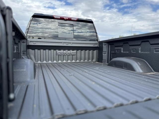 2025 GMC Sierra 3500HD 4WD Crew Cab Standard Bed Denali Tucson AZ