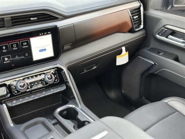 2025 GMC Sierra 3500HD 4WD Crew Cab Standard Bed Denali Tucson AZ