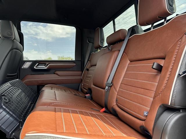 2025 GMC Sierra 3500HD 4WD Crew Cab Standard Bed Denali Ultimat Tucson AZ