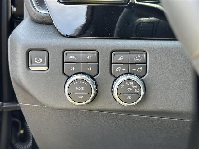 2025 GMC Sierra 3500HD 4WD Crew Cab Standard Bed SLT Tucson AZ