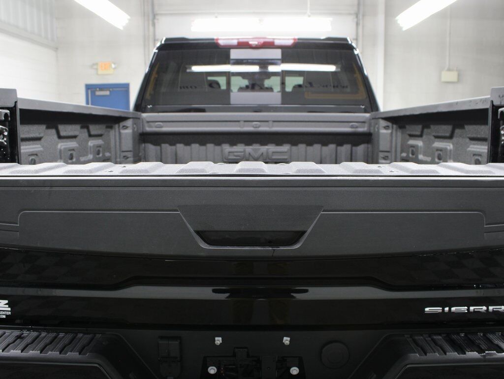 2025 GMC Sierra 3500HD 4x4 Crew Cab Denali Ultimate SRW Fond du Lac WI