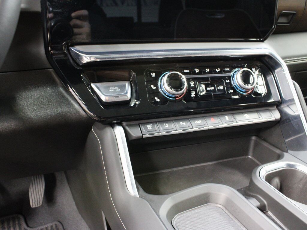 2025 GMC Sierra 3500HD 4x4 Crew Cab Denali Ultimate SRW Fond du Lac WI