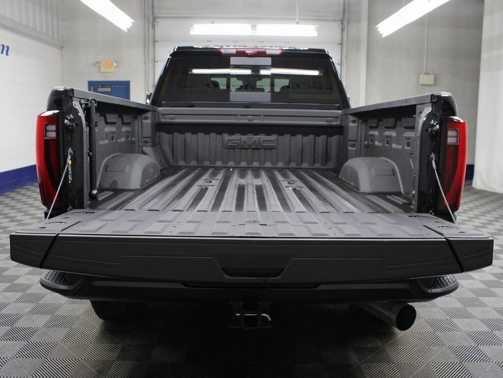 2025 GMC Sierra 3500HD 4x4 Crew Cab Denali Ultimate SRW Fond du Lac WI