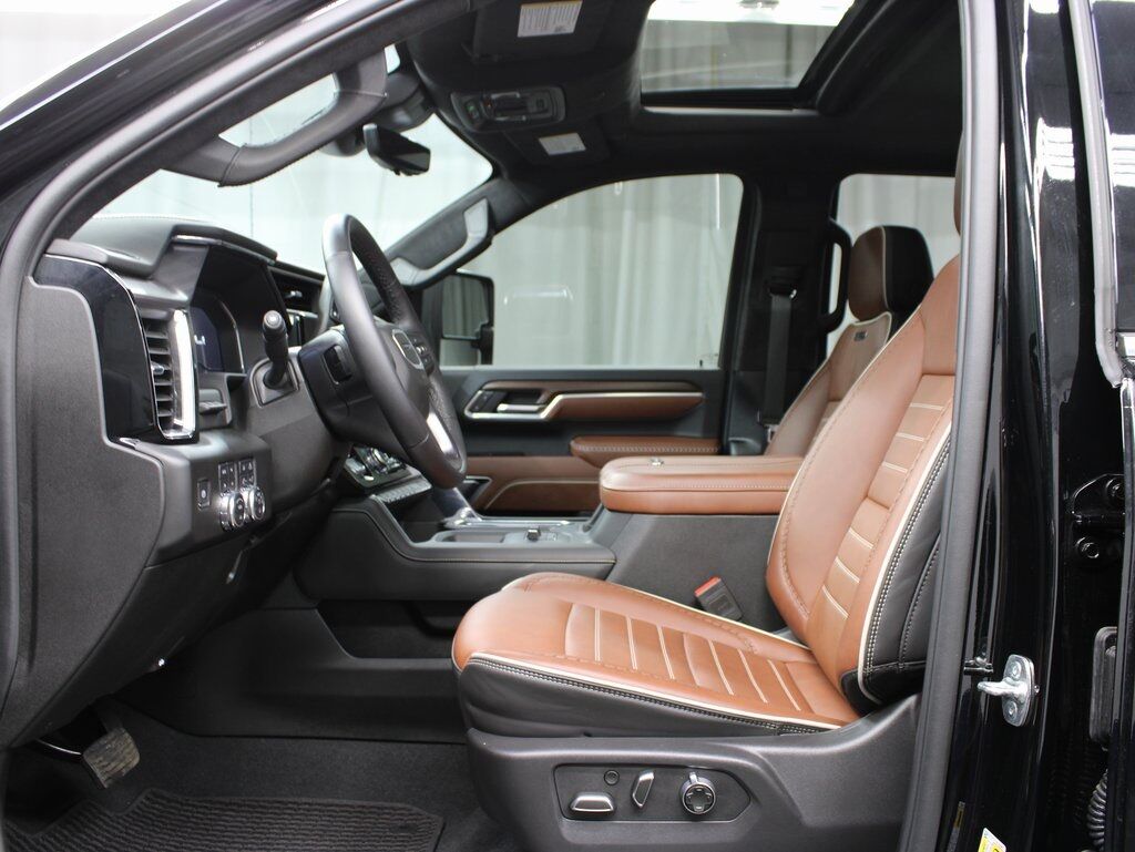 2025 GMC Sierra 3500HD 4x4 Crew Cab Denali Ultimate SRW Fond du Lac WI