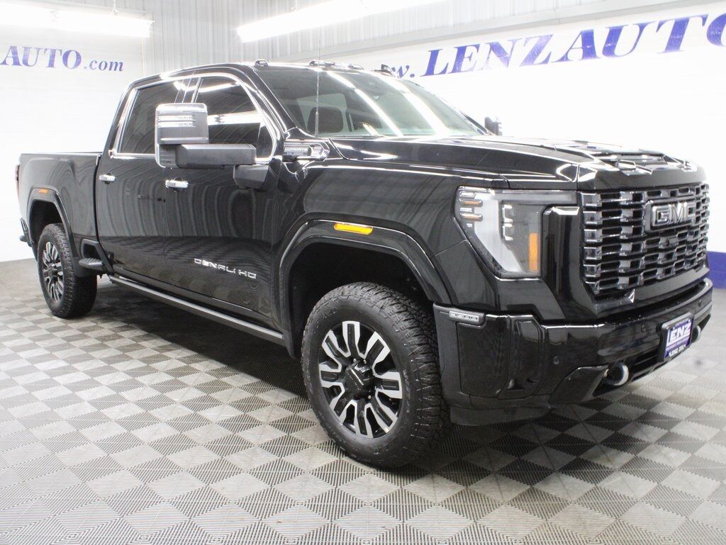 2025 GMC Sierra 3500HD 4x4 Crew Cab Denali Ultimate SRW Fond du Lac WI