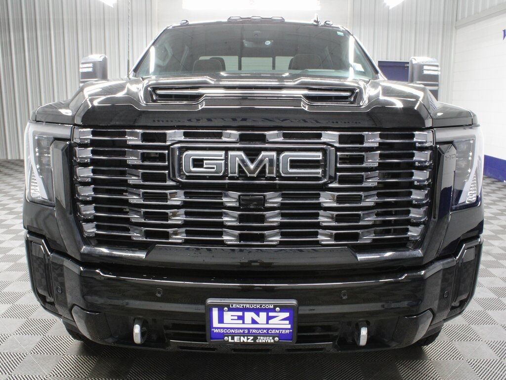 2025 GMC Sierra 3500HD 4x4 Crew Cab Denali Ultimate SRW Fond du Lac WI