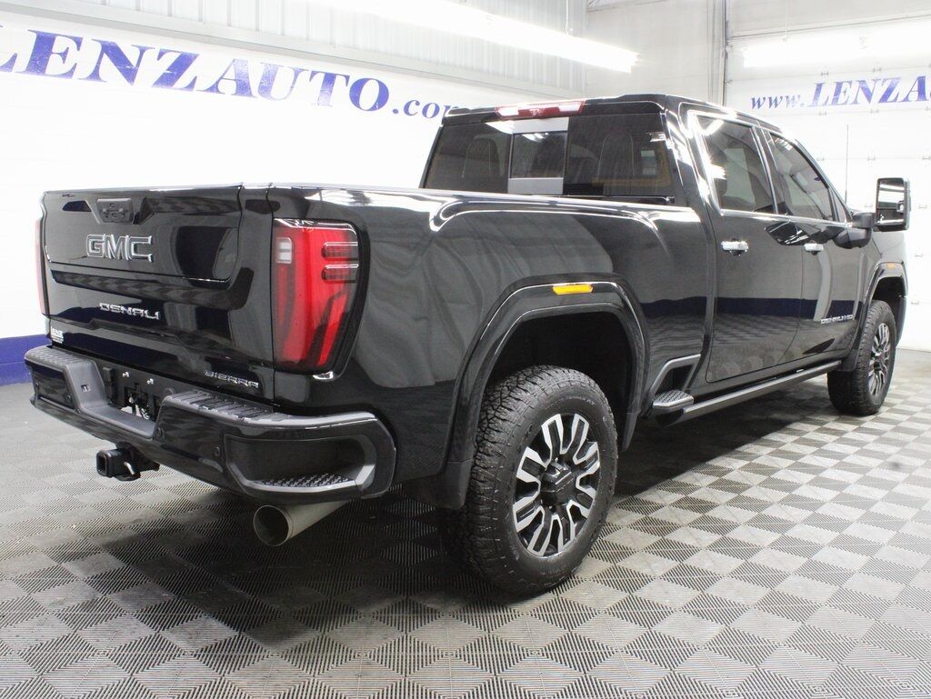 2025 GMC Sierra 3500HD 4x4 Crew Cab Denali Ultimate SRW Fond du Lac WI