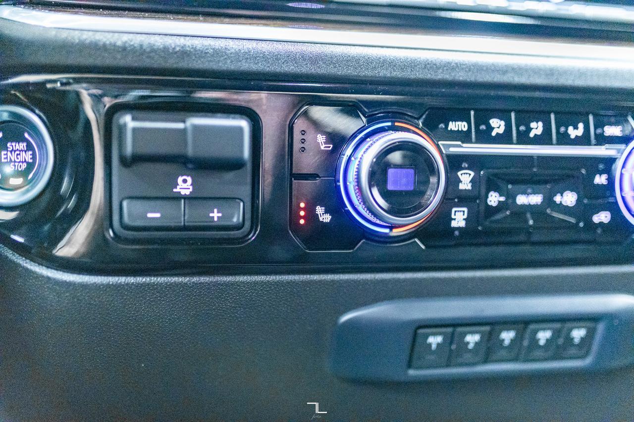 2025 GMC Sierra 3500HD 4x4 Crew Cab SLE X31 Deck Nav Red Deer AB