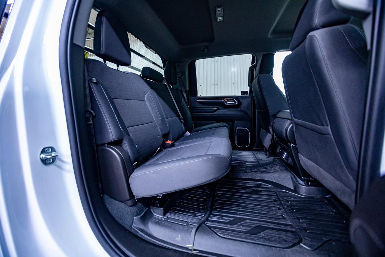 2025 GMC Sierra 3500HD 4x4 Crew Cab SLE X31 Deck Nav Red Deer AB