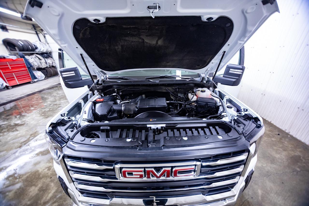 2025 GMC Sierra 3500HD 4x4 Crew Cab SLE X31 Deck Nav Red Deer AB