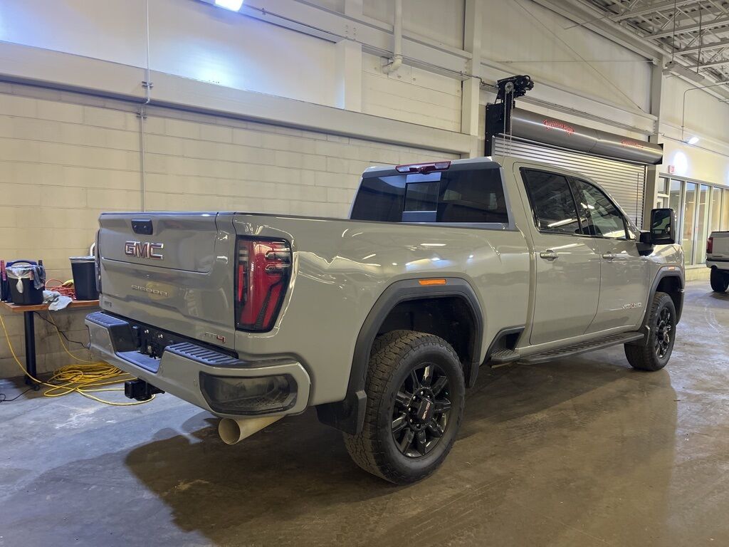 2025 GMC Sierra 3500HD AT4