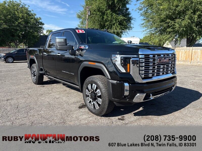2025 GMC Sierra 3500HD Denali