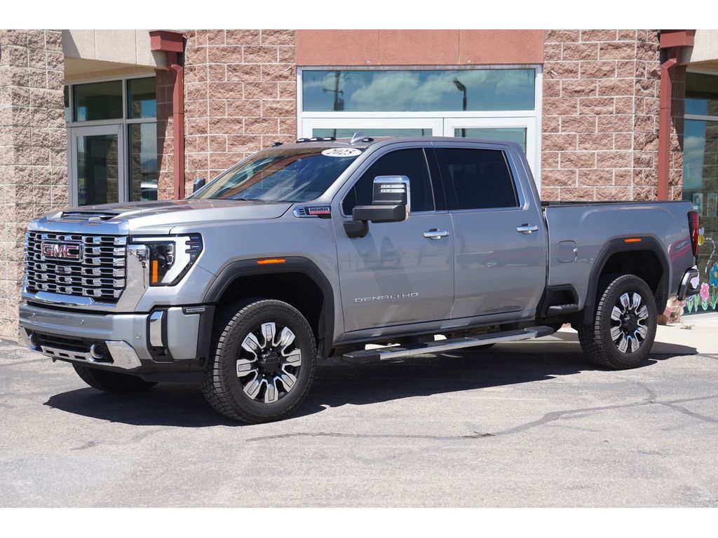 2025 GMC Sierra Denali