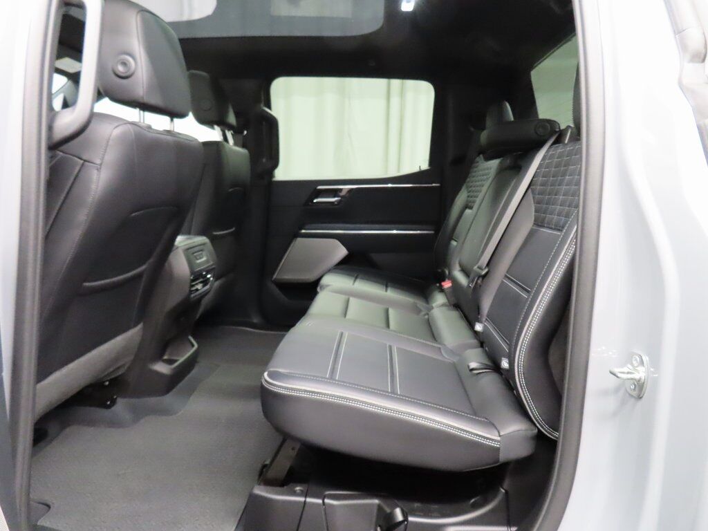 2025 GMC Sierra EV 4x4 Crew Cab Denali Fond du Lac WI