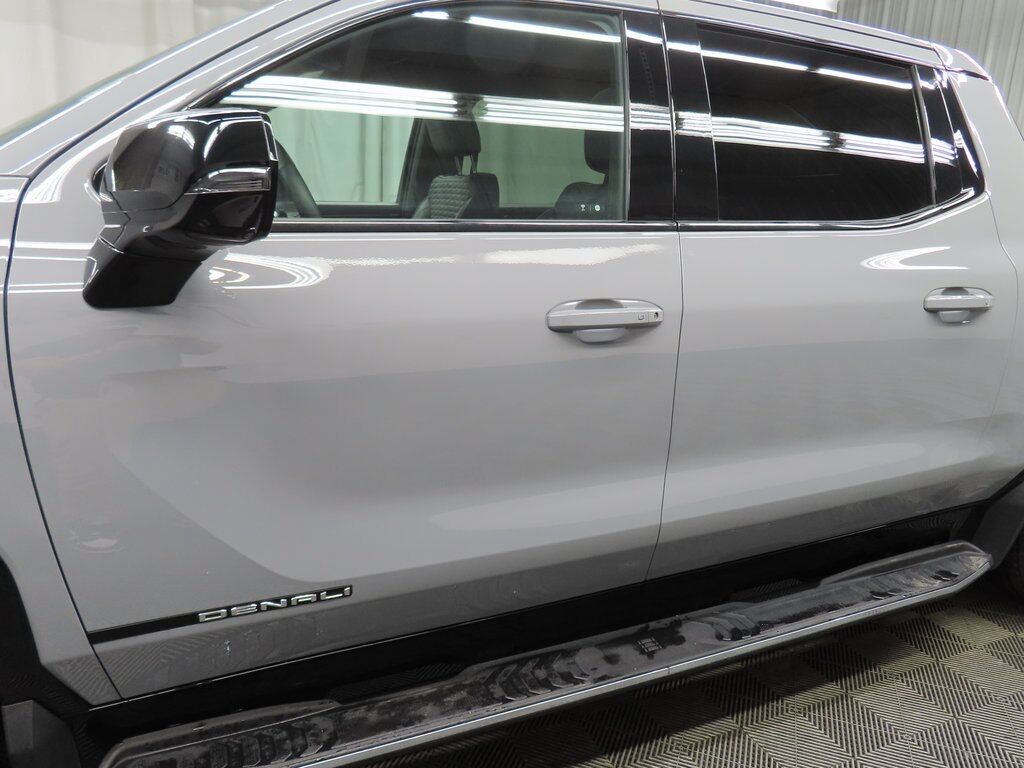 2025 GMC Sierra EV 4x4 Crew Cab Denali Fond du Lac WI