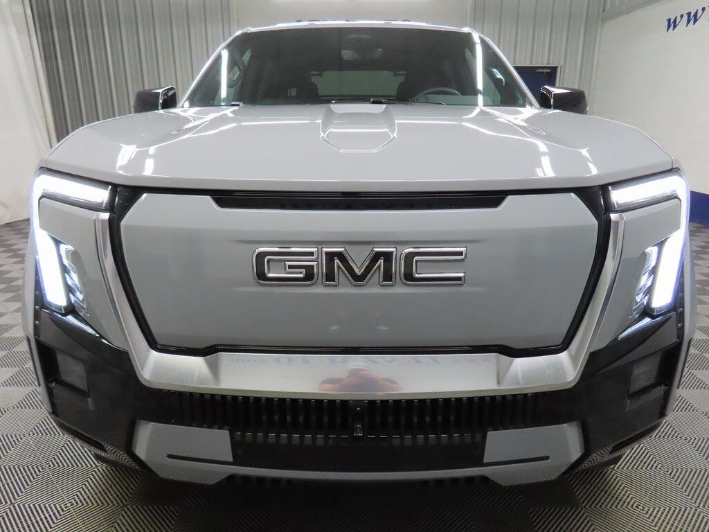 2025 GMC Sierra EV 4x4 Crew Cab Denali Fond du Lac WI