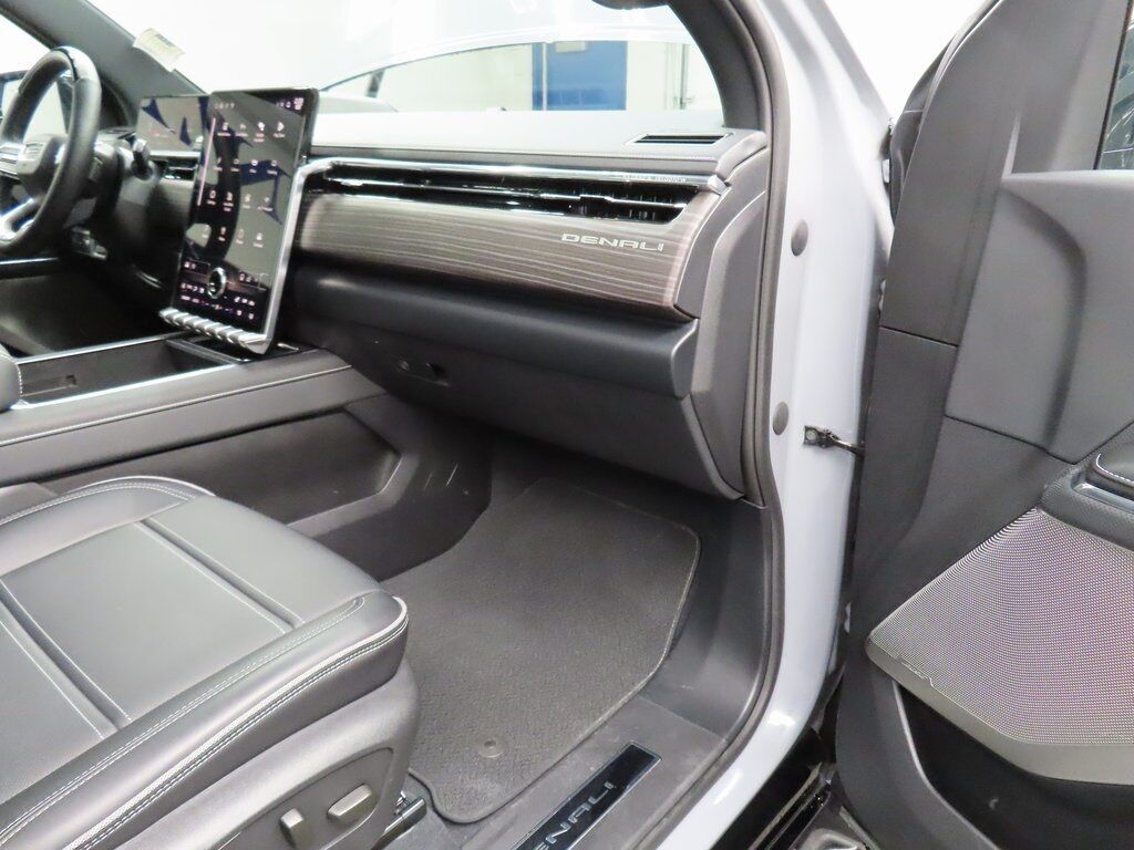 2025 GMC Sierra EV 4x4 Crew Cab Denali Fond du Lac WI