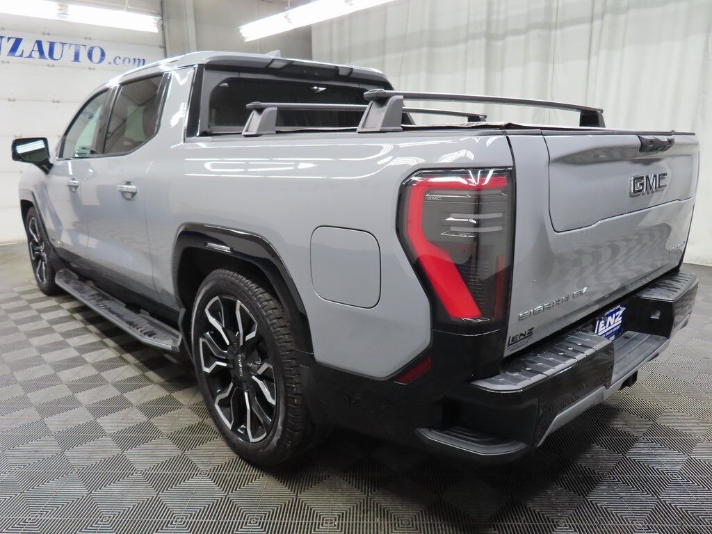 2025 GMC Sierra EV 4x4 Crew Cab Denali Fond du Lac WI