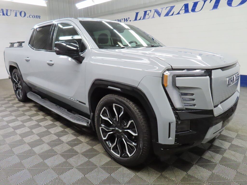 2025 GMC Sierra EV 4x4 Crew Cab Denali Fond du Lac WI