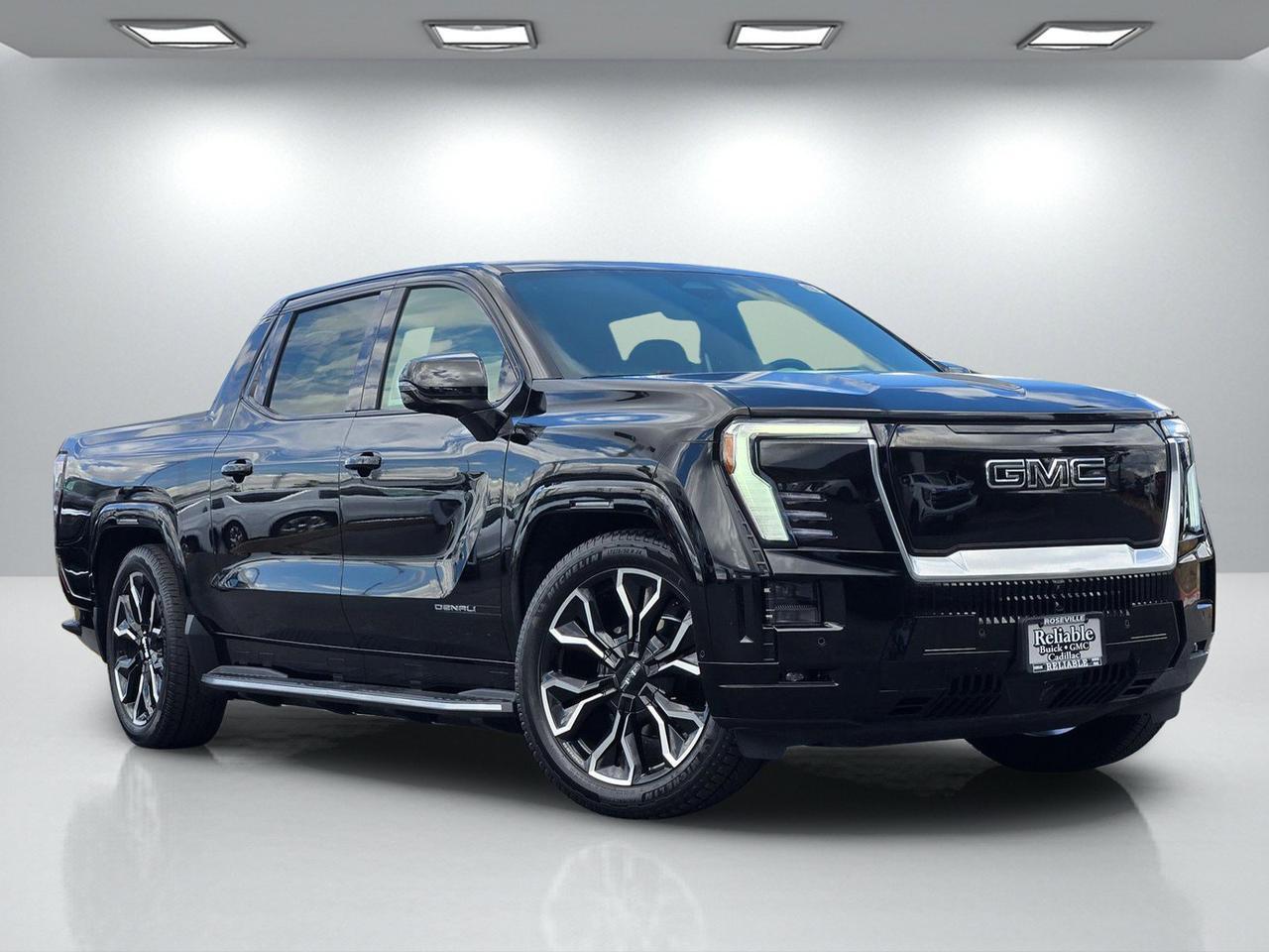 2025 GMC Sierra Denali Max Range Crew Cab e4WD's photo