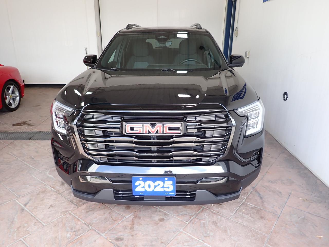 2025 GMC Terrain AWD Elevation AWD 4DR Listowel ON