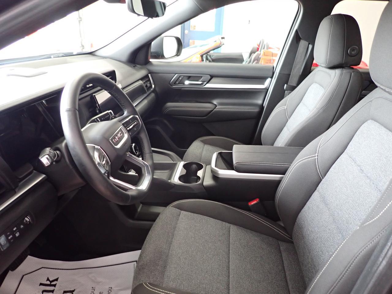 2025 GMC Terrain AWD Elevation AWD 4DR Listowel ON