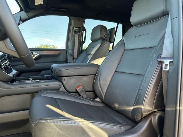 2025 GMC Yukon 4WD Denali Tucson AZ