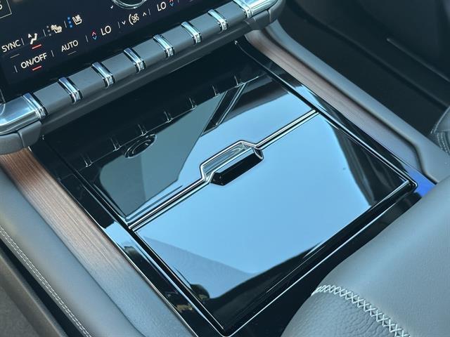 2025 GMC Yukon 4WD Denali Tucson AZ