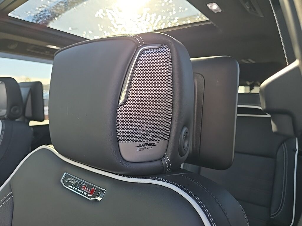 2025 GMC Yukon AT4 Ultimate 4WD 7 Passenger Minocqua WI