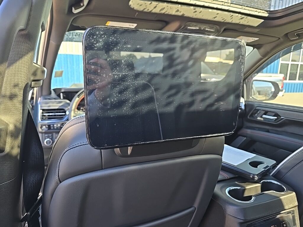 2025 GMC Yukon AT4 Ultimate 4WD 7 Passenger Minocqua WI