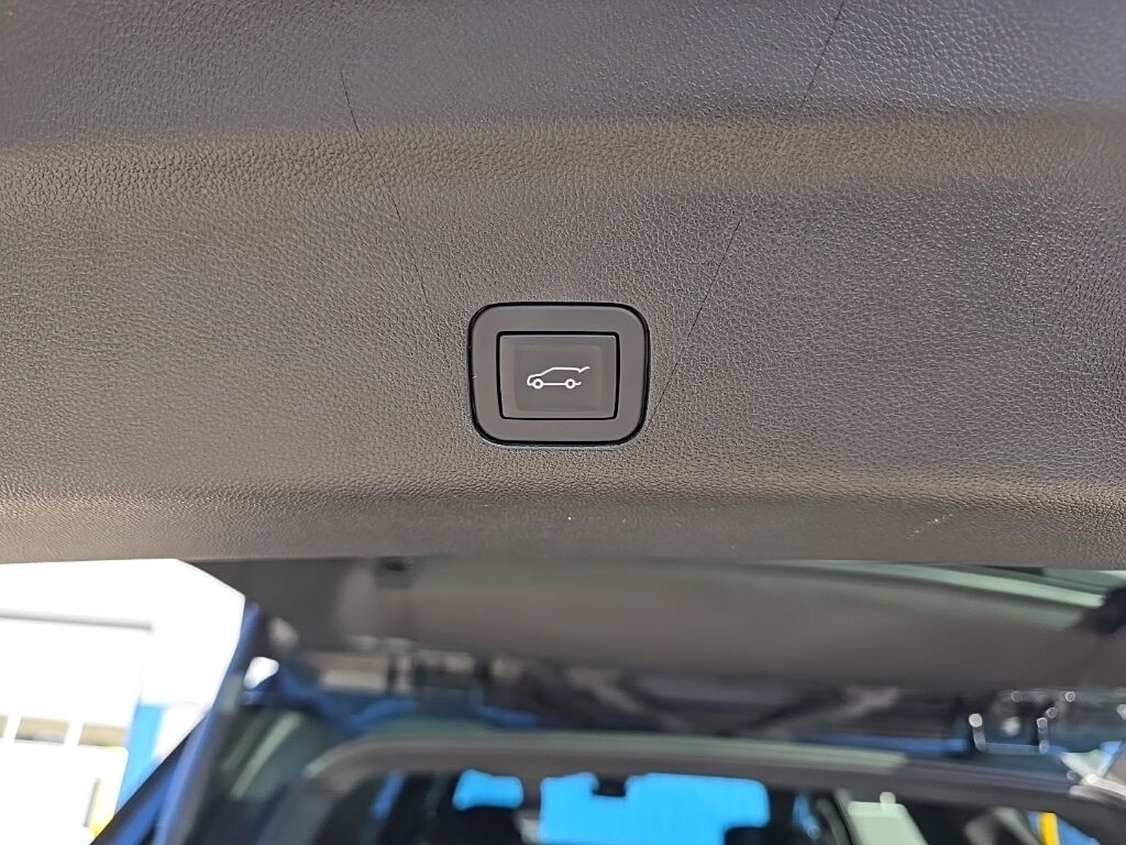 2025 GMC Yukon AT4 Ultimate 4WD 7 Passenger Minocqua WI