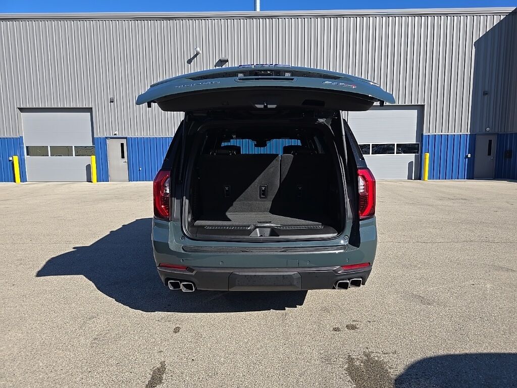 2025 GMC Yukon AT4 Ultimate 4WD 7 Passenger Minocqua WI