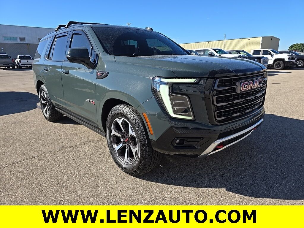 2025 GMC Yukon AT4 Ultimate 4WD 7 Passenger Minocqua WI